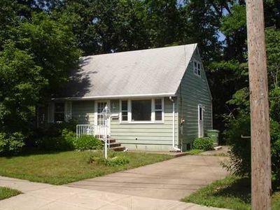 18 Sine Rd, Edison, NJ, 08817