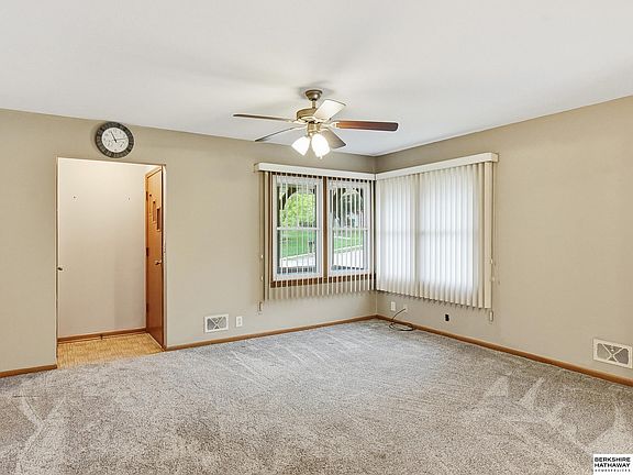 3rd image of 4606 Borman St