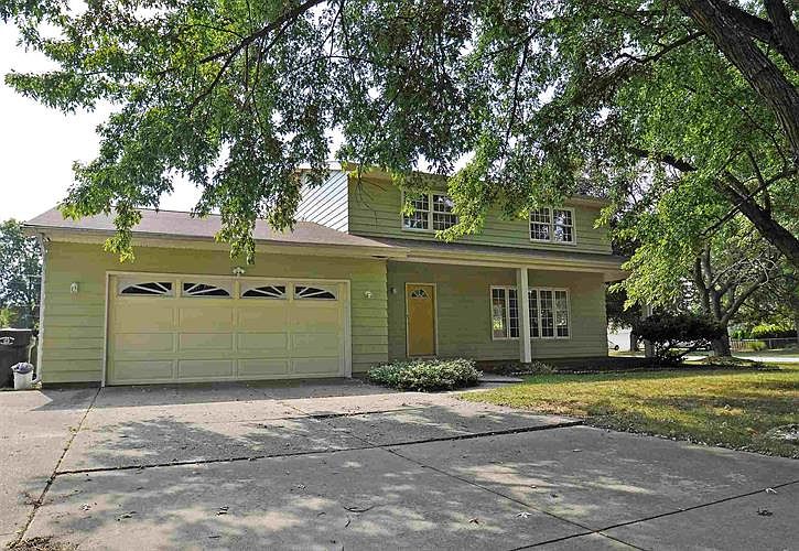 1st image of 18552 S Cypress Cir