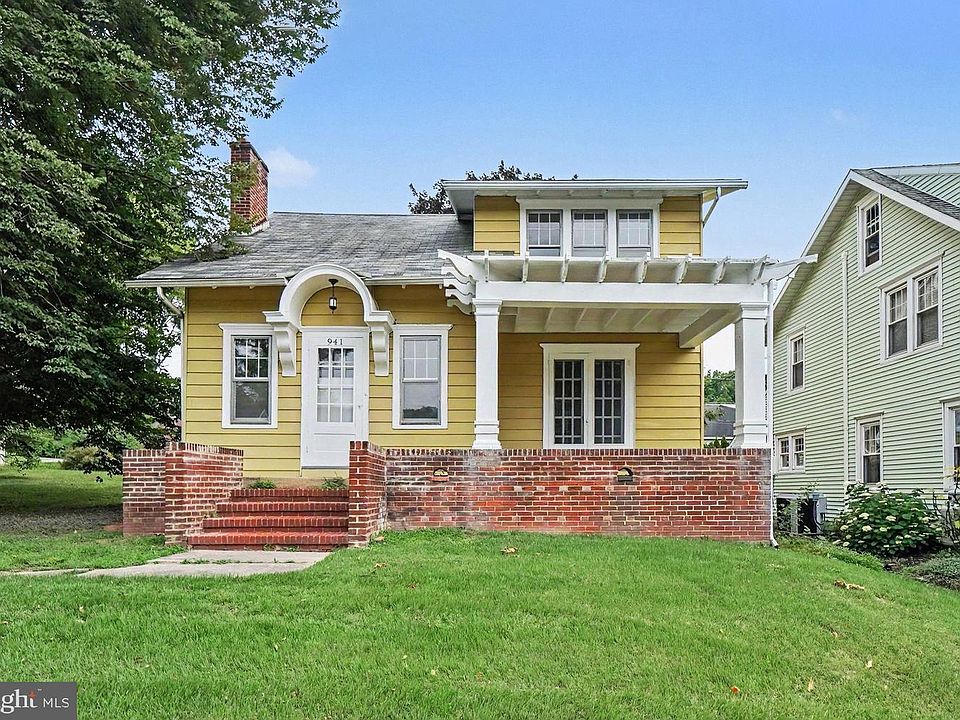 1st image of 941 State St
