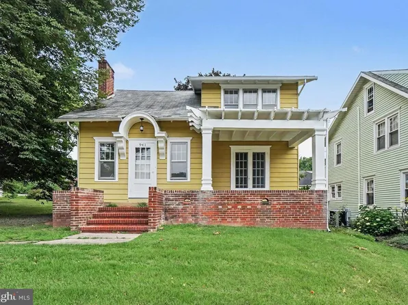 941 State St, Millersburg, PA 17061