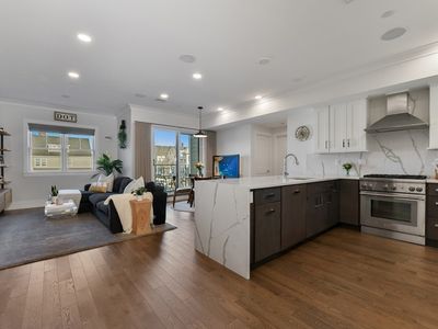 10 Sydney St #5, Dorchester, MA, 02125