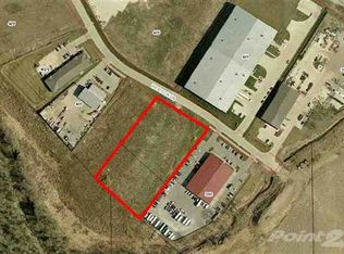 395 Westcor Dr, Coralville, IA 52241