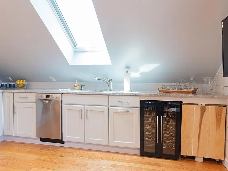 24 E Bowery St #3 — Photo 3