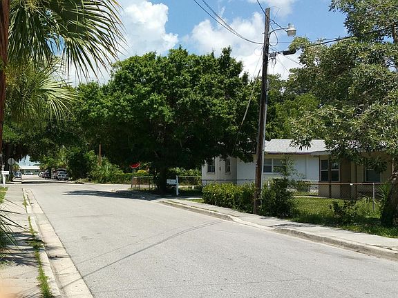3rd image of 1763 22nd St