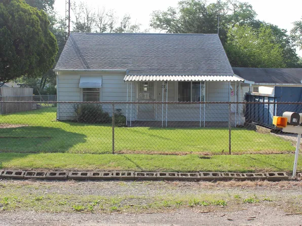 24 River Dr, North Pekin, IL 61554