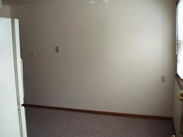 2 bed, 900 sqft, $1,250 — Photo 3