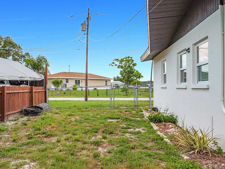 3234 Daytona Dr — Photo 20