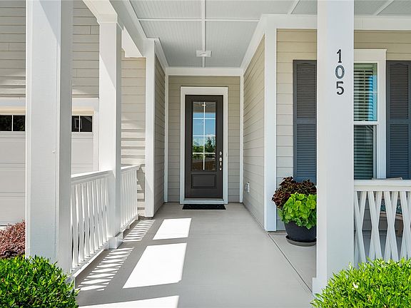 3rd image of 105 Semillon Rd