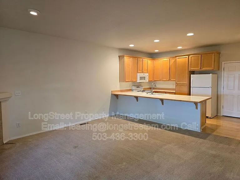 3008 NW Morning Glory Dr — Photo 5