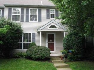 77 Village Dr, Schwenksville, PA 19473