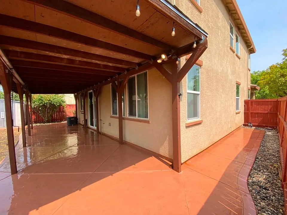 3 bed, 2.5 bath, 1757 sqft, $2,900 — Photo 4