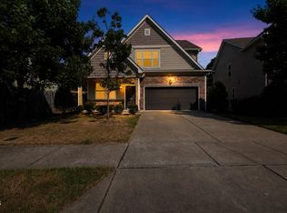 512 Stapleford Ln, Fuquay Varina, NC 27526
