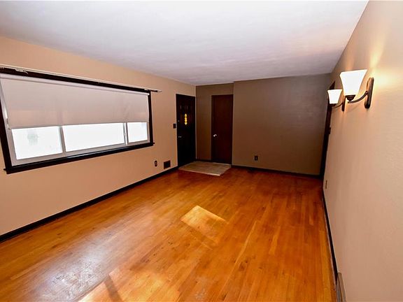 5th image of 5128 Harris Ave
