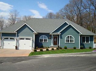 185 Vivian St, Woonsocket, RI 02895