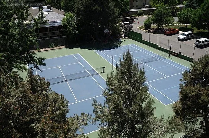 3240 Iris Ave — Photo 5