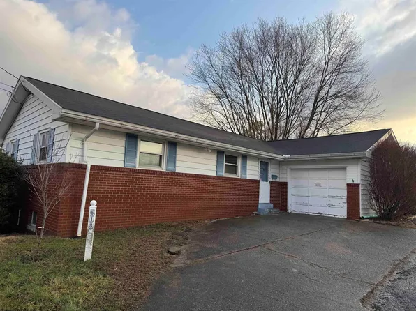 518 Pennsylvania Ave, Bridgeport, WV 26330