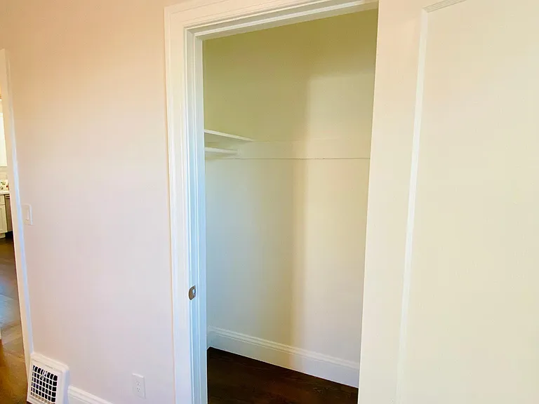 2488 Havenscourt Blvd — Photo 24