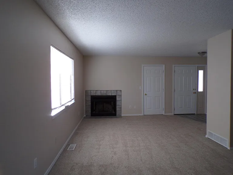 1330 Talley Cir — Photo 3