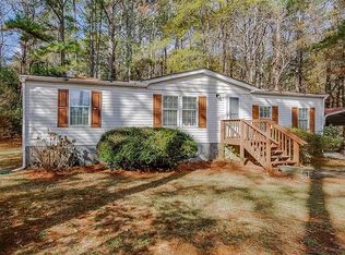 138 Landon Ct NE, Calhoun, GA 30701