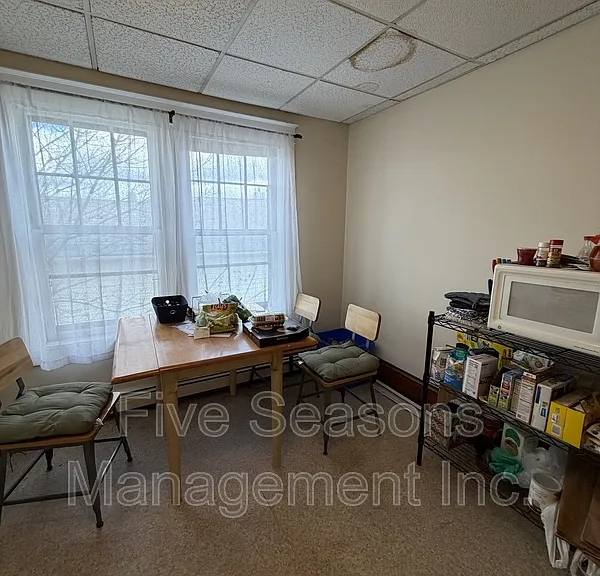 465-467 Colchester Ave #2 — Photo 7