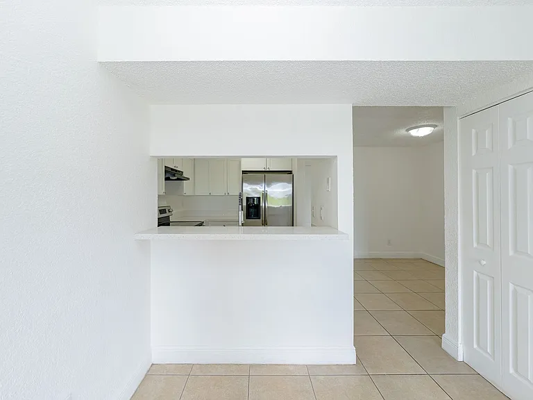Montego Bay Apartments- 1095 W 77 St Hialeah, FL 33014 — Photo 7