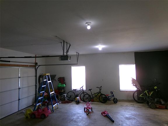 2nd image of 22 Highland Dr