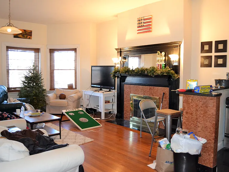 1689 Beacon St #4 — Photo 20