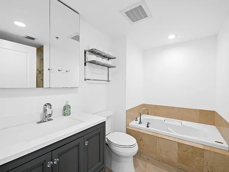 350 SE 2nd St #2280 — Photo 12