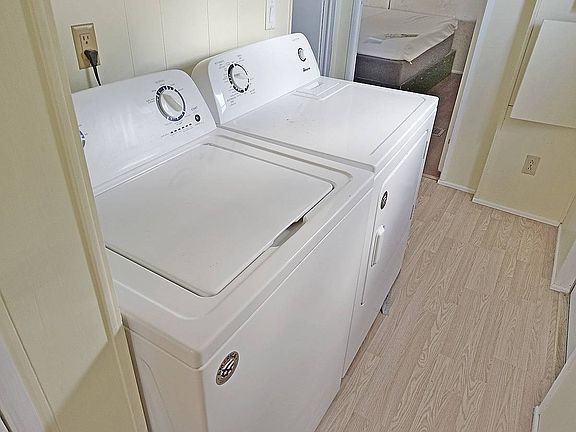 5th image of 340 La Casa Dr #340