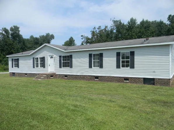 25 Big Buck Dr, Chocowinity, NC 27817