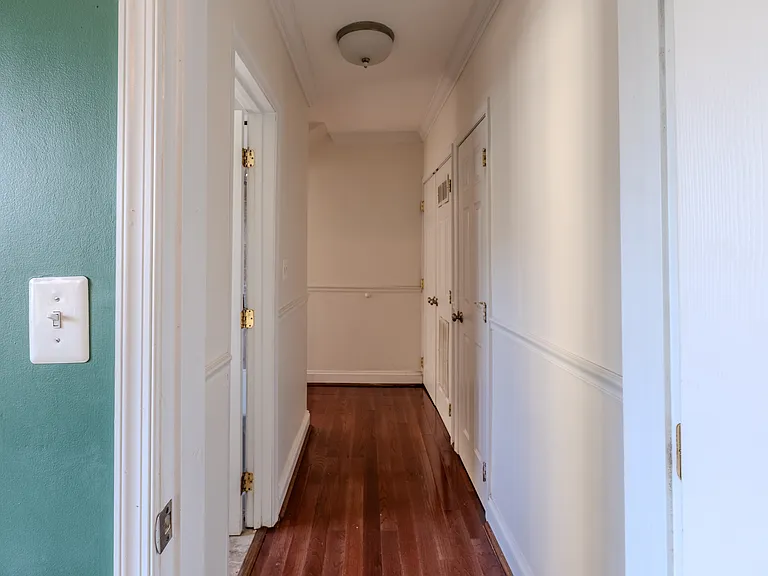 315 Evarts St NE #102 — Photo 30