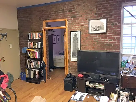 Rented by Wave Real Estate Group | media 46