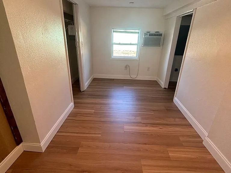 615 29th Ave S — Photo 3