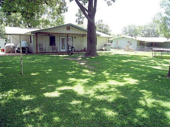 2nd image of 804 N Edison St