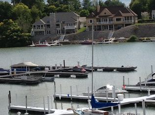 4555 E Forest Glen Ln, Lakeside Marblehead, OH 43440