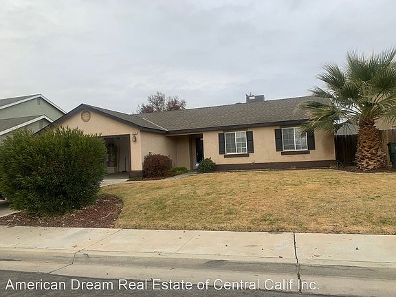 2nd image of 1324 Hoover Way