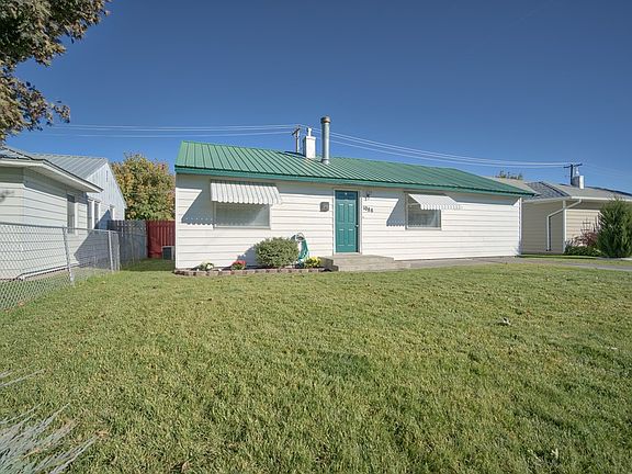 2nd image of 1088 Hillview Ave