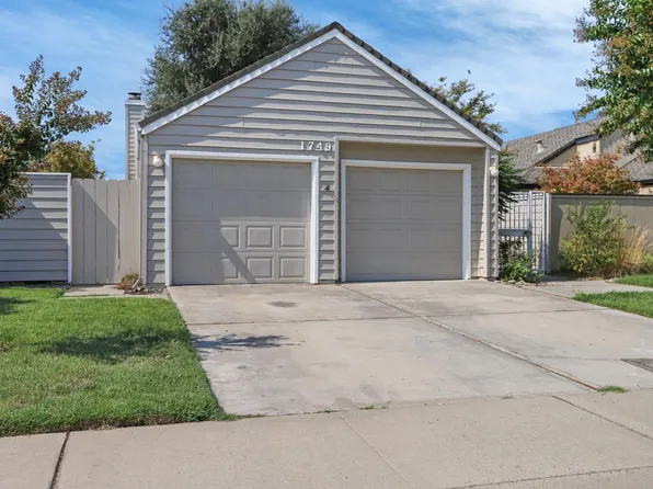 1749 Cape Cod Cir, Lodi, CA 95242