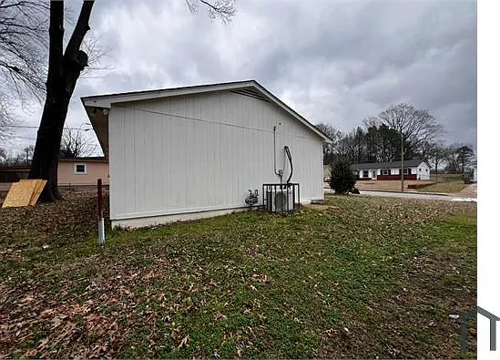 3927 Dearborn St — Photo 2