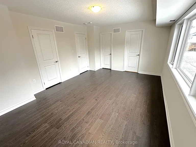9 Bannister Rd #UPPER — Photo 17