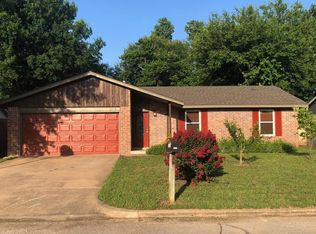 13729 S Hickory St E, Glenpool, OK 74033