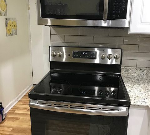 Stainless Steel Range - 5 burners in Unit