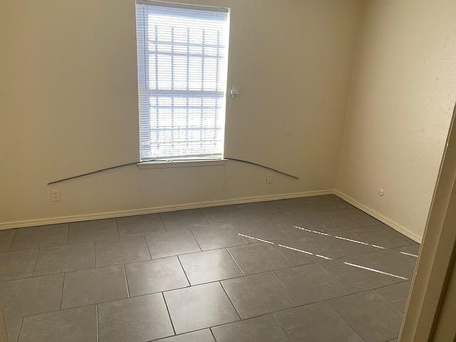 1st image of 912 San Pedro Dr SE #1-2