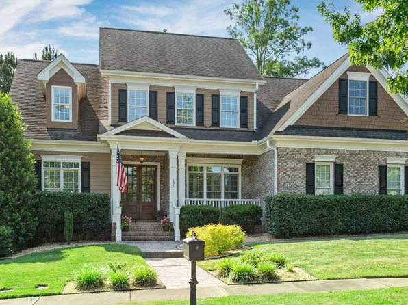 101 Synandra Ln, Holly Springs, NC 27540