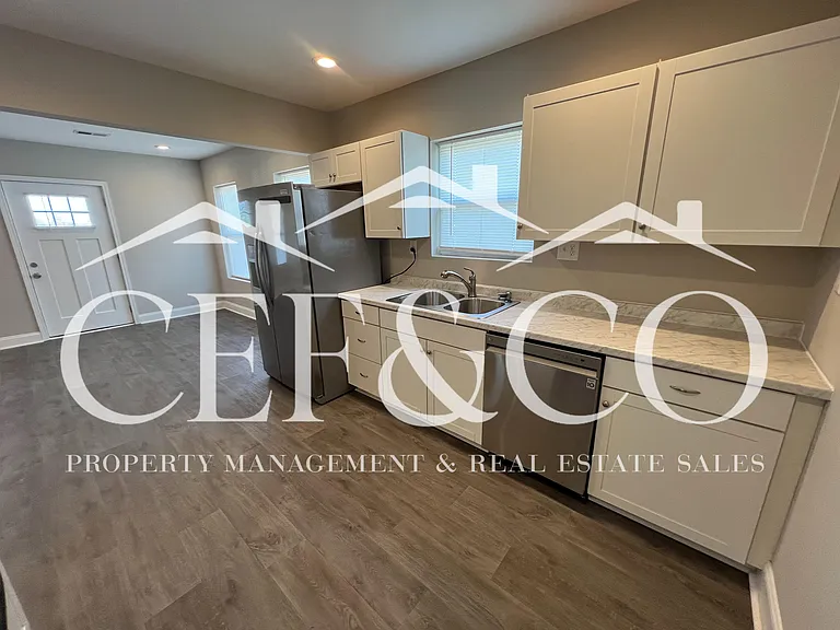 115 Oakdale Ct — Photo 11