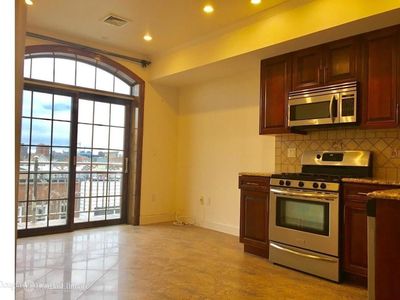 25-69 38th St #4F, Astoria, NY, 11103