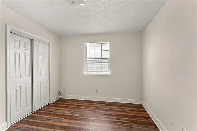 300 Duke Dr #4 — Photo 7