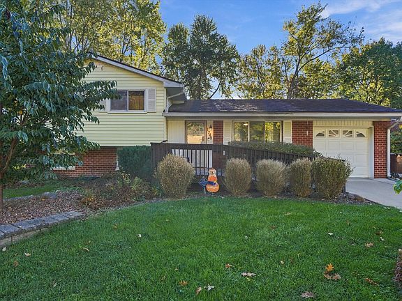 2nd image of 1740 Dover Ct