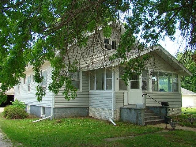 1st image of 407 W Anthony St